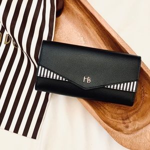 Henri Bendel Wallet